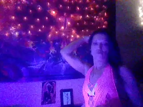 Snapshot of fantasymade69 chatting on February 2025 05:04:01 AM fantasymade69 online show from February 2025 05:04:01 AM