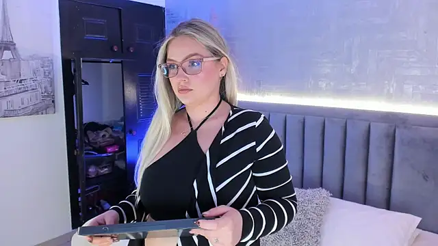 GaiaBaker online show from November 2025 01:55:02 PM