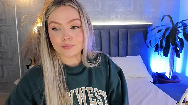 GaiaBaker online show from December 2025 03:28:04 PM