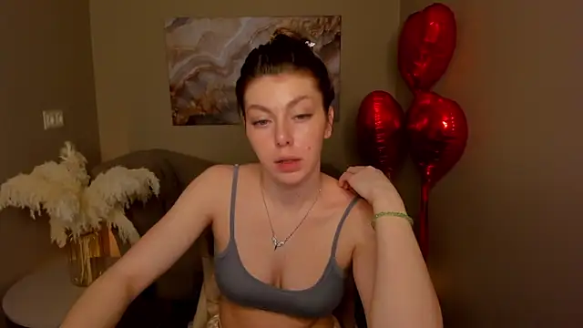 MollyMeltorr online show from February 2026 11:40:01 AM