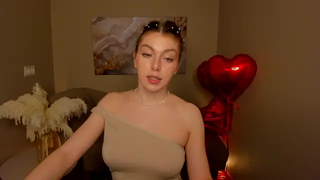 MollyMeltorr online show from February 2026 03:01:02 PM