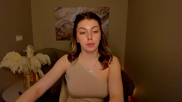 MollyMeltorr online show from February 2026 04:33:01 AM