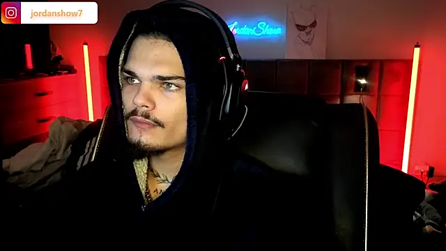 JordanShow online show from November 2025 03:37:02 PM