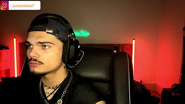 JordanShow online show from November 2025 06:45:02 PM