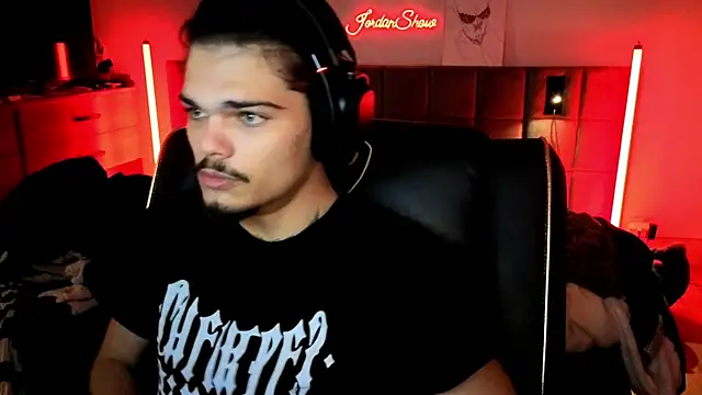 JordanShow online show from November 2025 08:23:01 PM