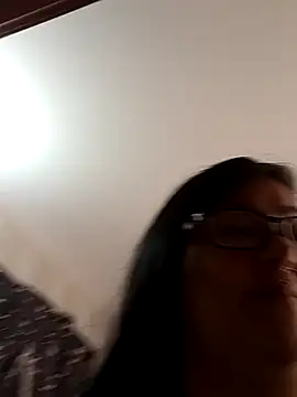 Snapshot of l1la_Rav3n chatting on March 2025 05:29:02 PM l1la Rav3n online show from March 2025 05:29:02 PM