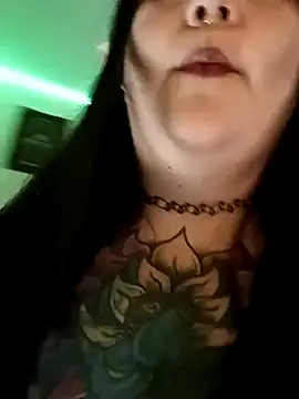 l1la Rav3n online show from April 2026 02:28:01 AM