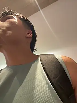 Logan smith1 online show from October 2025 09:43:02 PM