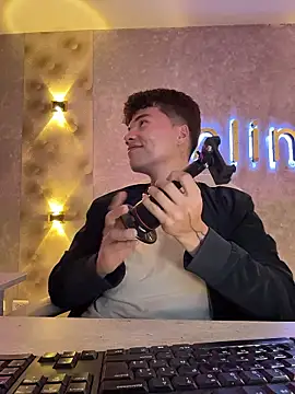 Logan smith1 online show from January 2026 07:58:02 AM