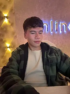 Logan smith1 online show from February 2026 06:40:02 AM