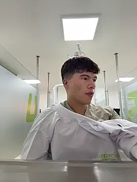 Logan smith1 online show from February 2026 01:55:02 PM