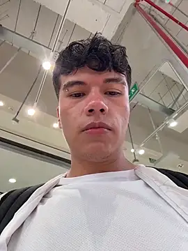 Logan smith1 online show from November 2025 06:45:02 PM