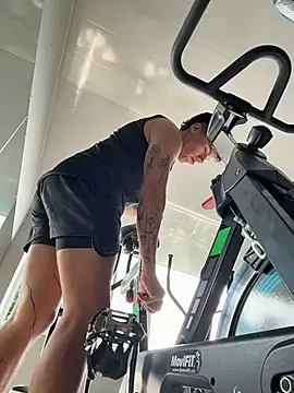 Logan smith1 online show from November 2025 08:34:01 PM