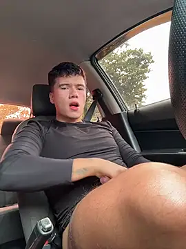 Logan smith1 online show from April 2026 07:58:02 PM