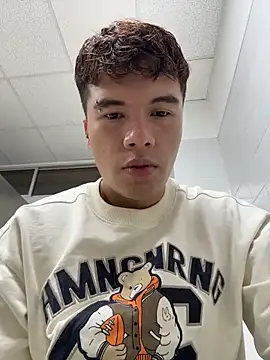 Logan smith1 online show from March 2026 04:52:01 PM