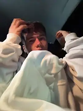 Logan smith1 online show from April 2026 06:31:02 AM