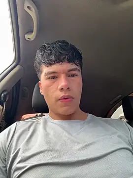 Logan smith1 online show from November 2025 05:57:01 PM