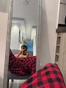 Logan smith1 online show from April 2026 05:31:01 AM