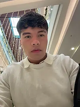 Logan smith1 online show from November 2025 06:34:02 PM