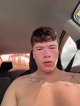 Logan smith1 online show from February 2026 07:11:01 PM