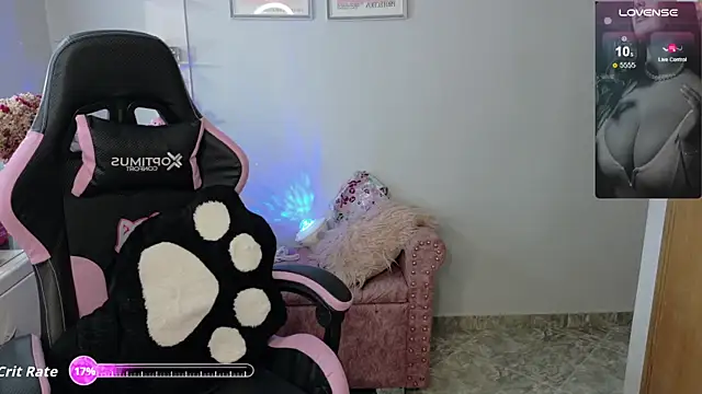 Melannyy  online show from May 2026 12:58:01 AM