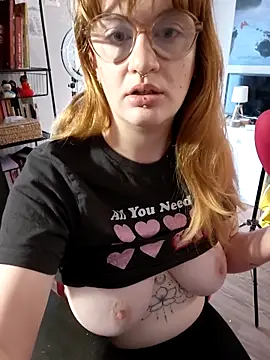 Snapshot of PrincesseMalicia chatting on February 2026 02:49:01 PM PrincesseMalicia online show from February 2026 02:49:01 PM