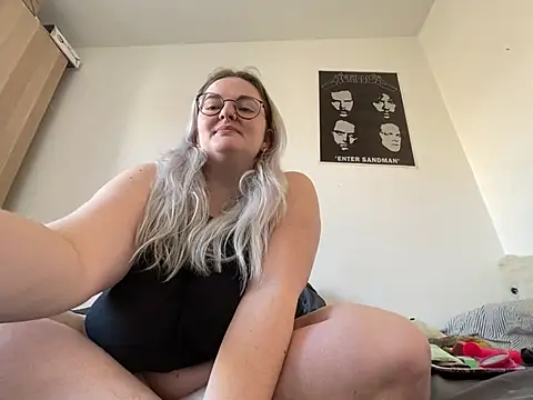 ofeefox online show from March 2025 03:08:02 PM