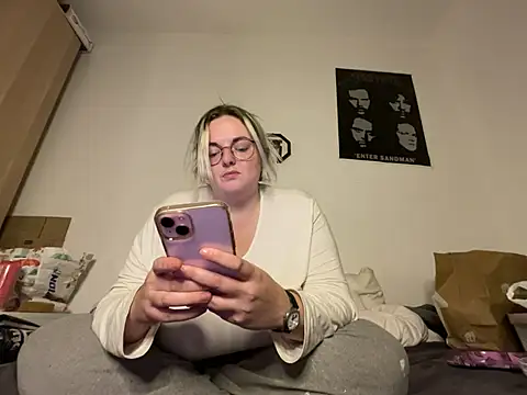 ofeefox online show from January 2025 04:37:02 PM