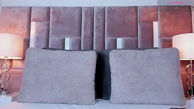 Nia Bunny online show from October 2025 01:56:02 PM