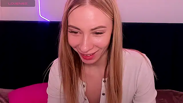 Snapshot of Diana_Garrett chatting on February 2025 12:33:01 PM Diana Garrett online show from February 2025 12:33:01 PM