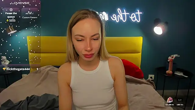 Diana Garrett online show from March 2026 01:43:02 AM