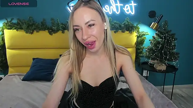 Diana Garrett online show from December 2025 01:32:02 AM