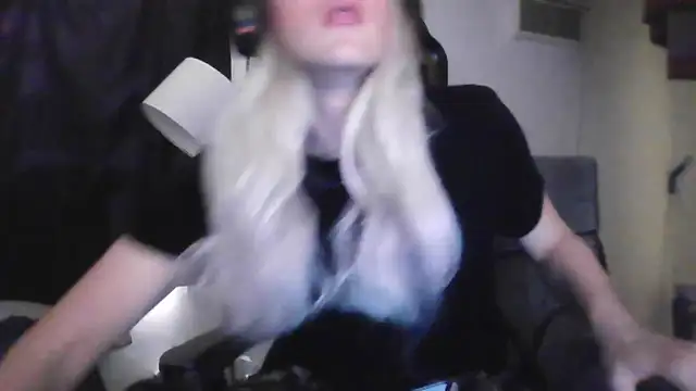 sexyblondetrans online show from October 2025 09:03:01 PM