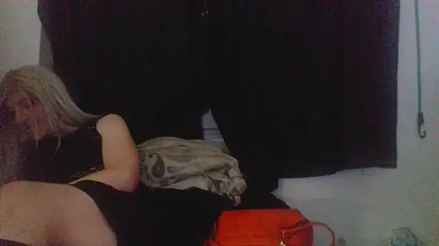 Snapshot of sexyblondetrans chatting on October 2025 09:44:01 AM sexyblondetrans online show from October 2025 09:44:01 AM