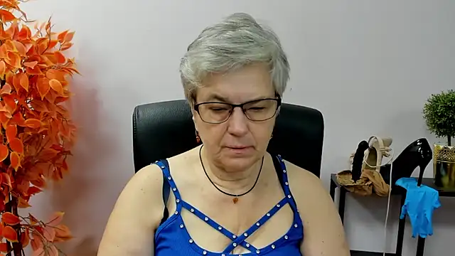 IrisDream online show from September 2025 06:19:01 AM