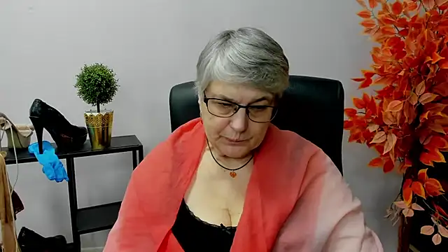 IrisDream online show from February 2025 10:58:02 AM