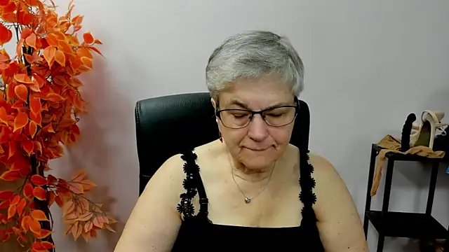 IrisDream online show from October 2025 06:33:02 AM