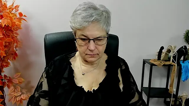 IrisDream online show from October 2025 07:29:01 AM