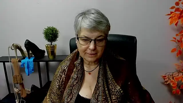 IrisDream online show from February 2025 01:54:02 PM