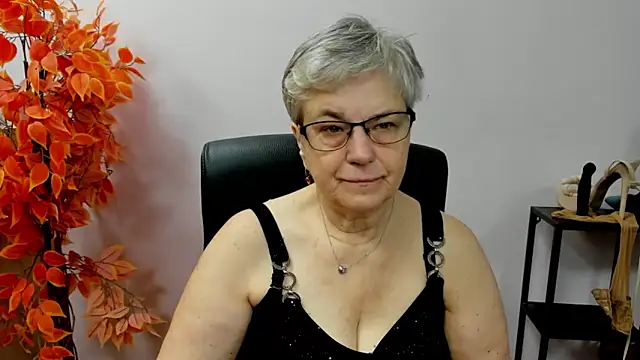 IrisDream online show from October 2025 06:21:01 AM