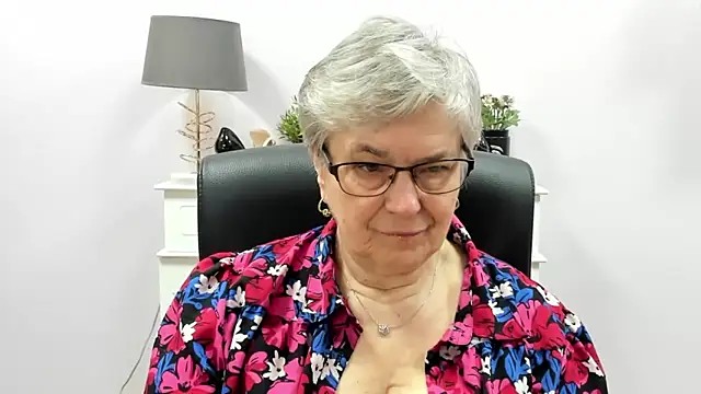 IrisDream online show from April 2026 06:15:02 AM