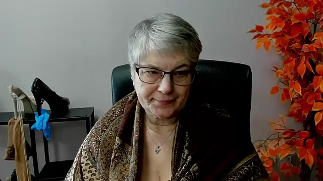 IrisDream online show from March 2025 10:49:02 AM