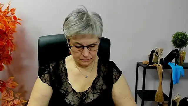 IrisDream online show from October 2025 07:16:02 AM