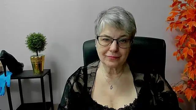 IrisDream online show from March 2025 10:50:01 AM