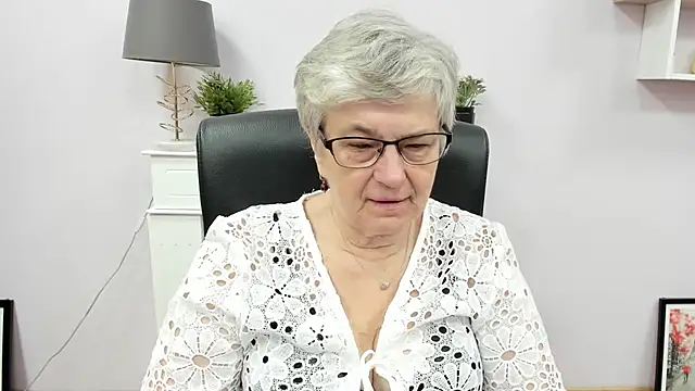 IrisDream online show from July 2026 05:58:01 AM
