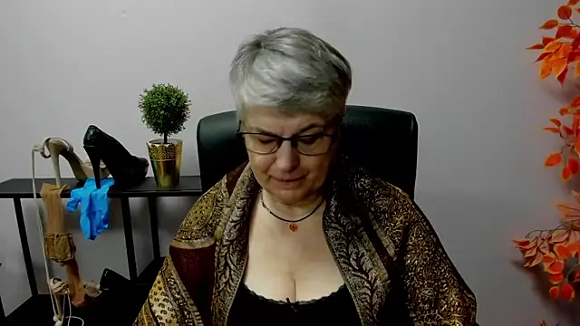 IrisDream online show from February 2025 07:23:01 AM