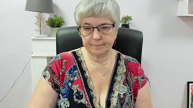 IrisDream online show from July 2026 08:07:02 AM