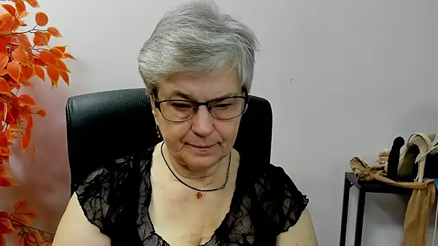 IrisDream online show from September 2025 06:20:01 AM