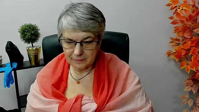 IrisDream online show from February 2025 11:09:01 AM