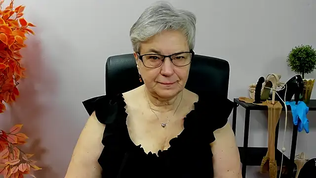 IrisDream online show from October 2025 07:17:02 AM